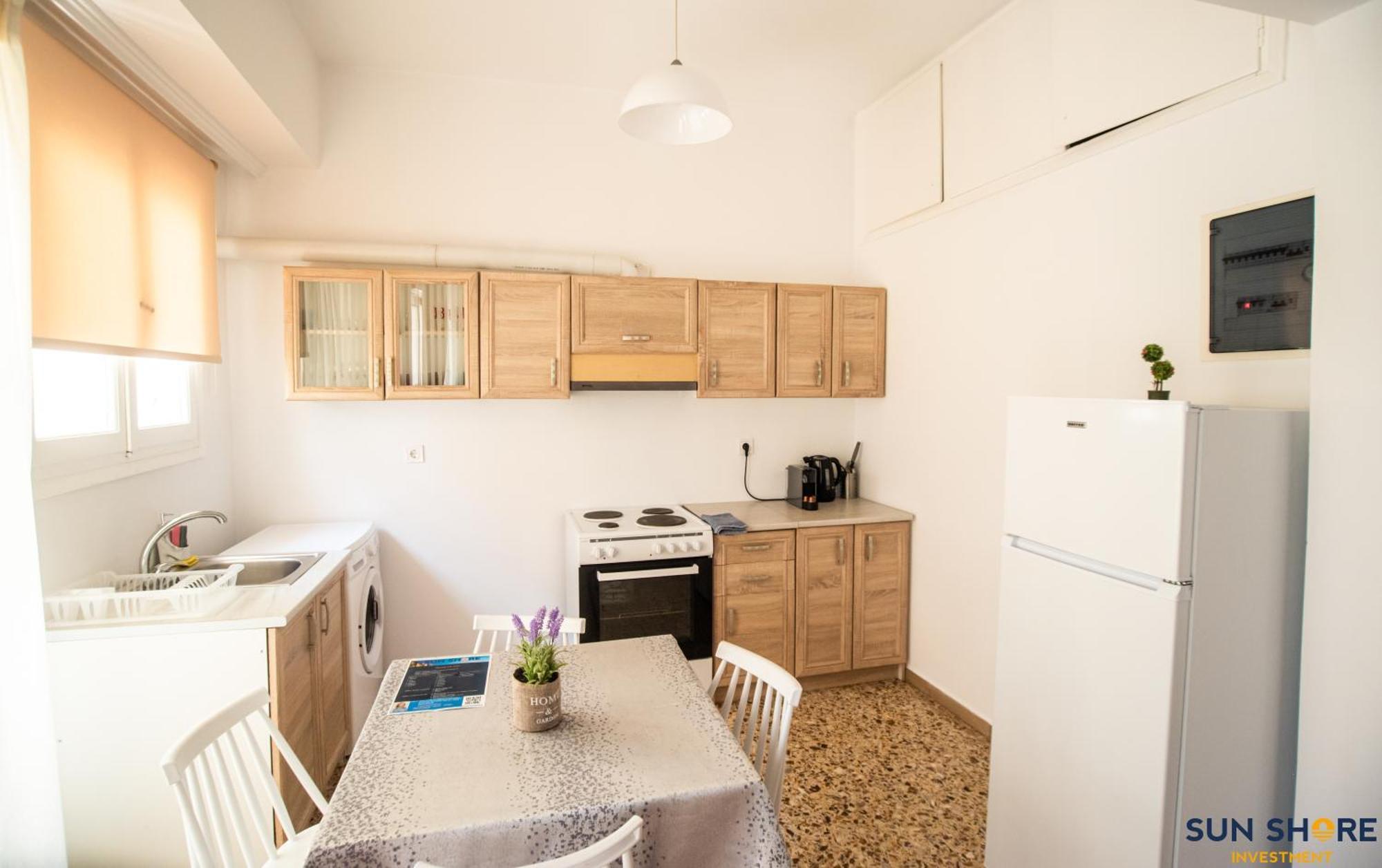 Explore Greece From Comfortable City Centre Apartment Chalkís Kültér fotó