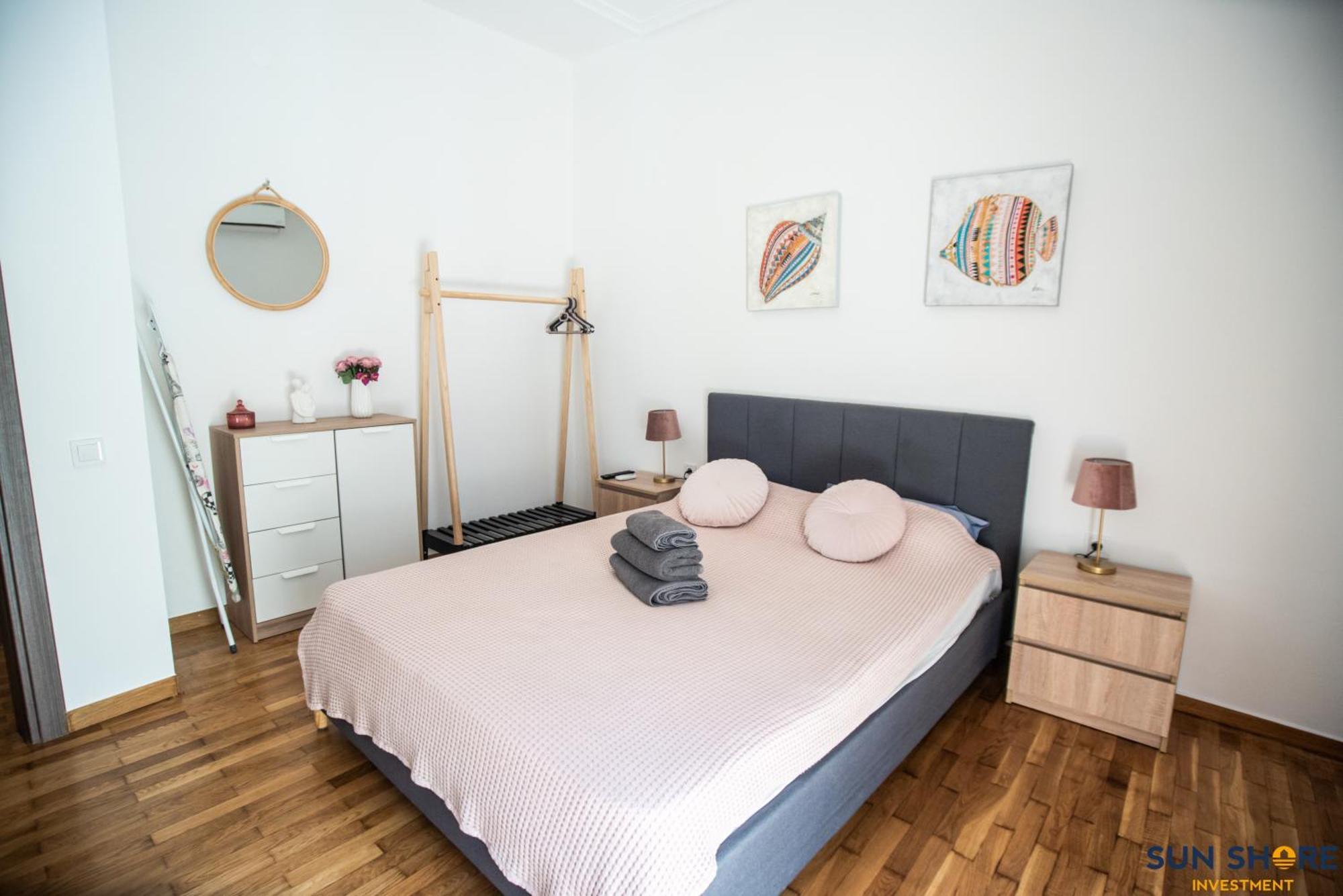 Explore Greece From Comfortable City Centre Apartment Chalkís Kültér fotó
