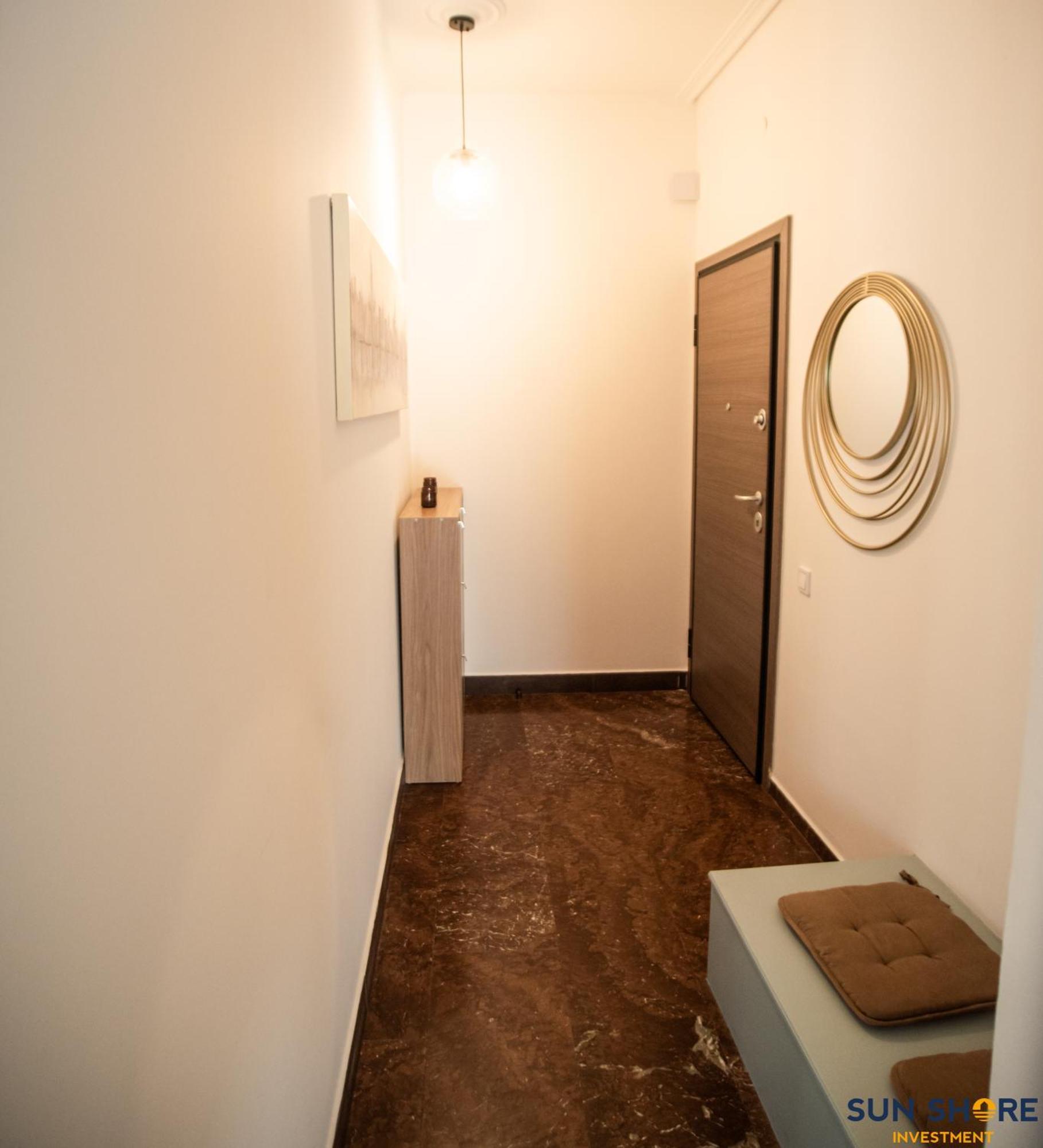 Explore Greece From Comfortable City Centre Apartment Chalkís Kültér fotó